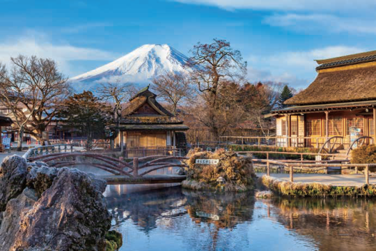 上質な2つの宿でゆったり過ごす 11のスポットから観る美しき富士山3日間