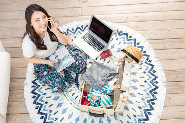 海外旅行前に準備することとは？クレジットカードの事前連絡や利用枠の一時引き上げも解説