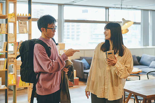 ヤタガイに指摘しているハナサキ