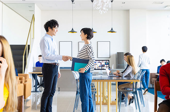 転職時はクレジットカード会社へ連絡を。連絡しないとどうなる?|クレジットカードの三井住友VISAカード