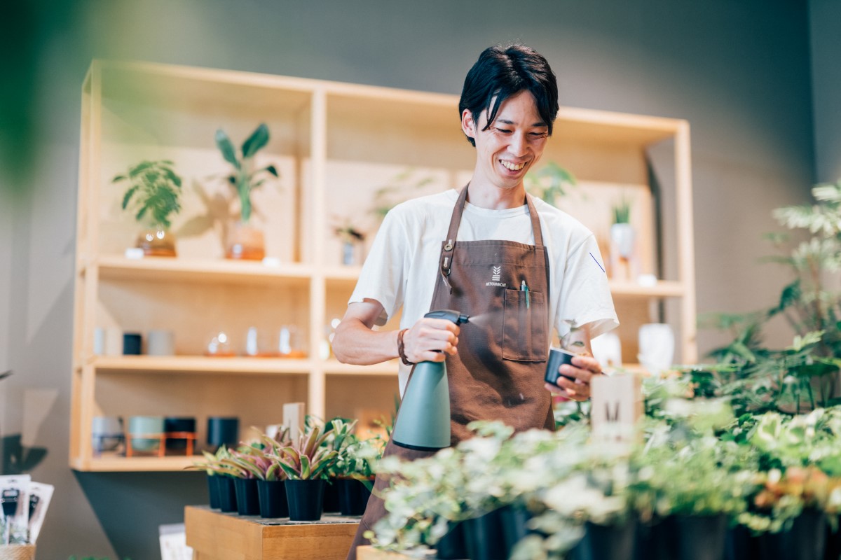 「植物を育てる喜び」を提供する観葉植物専門店
