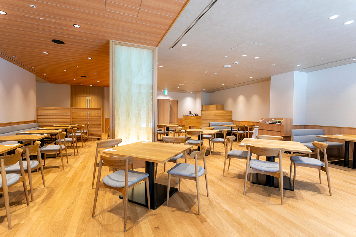 東京永田町の日枝神社の境内に佇むカフェレストラン。和の心を大切にしたおもてなしでお客様を笑顔に