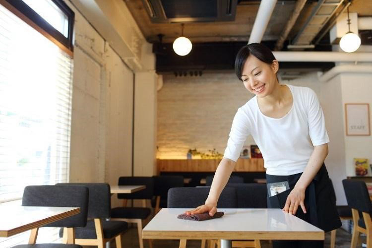 小さい飲食店を開業するために必要な準備・資金は?成功させるためのコツもご紹介