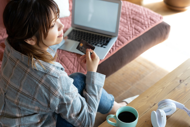 特徴や違いを徹底解説!ネットショッピングにおすすめのキャッシュレス決済3選