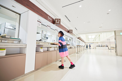 職員食堂内カウンター