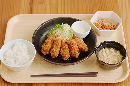 広島県産カキフライ定食