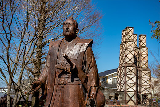江川太郎左衛門英龍の銅像