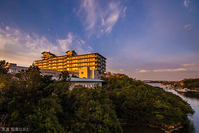 美しい賢島の穏やかな入江を望む丘の上に築かれた「志摩観光ホテル」