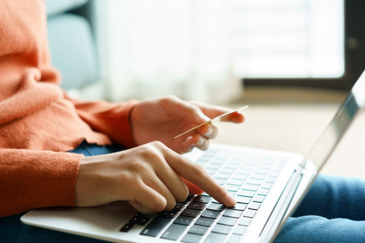 消費者金融はマイナンバーカードだけでお金を借りられる？必要な本人確認書類や借り入れの流れを解説