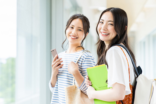 学生はクレジットカードの申し込みで年収をどう書く？申し込み方法を解説